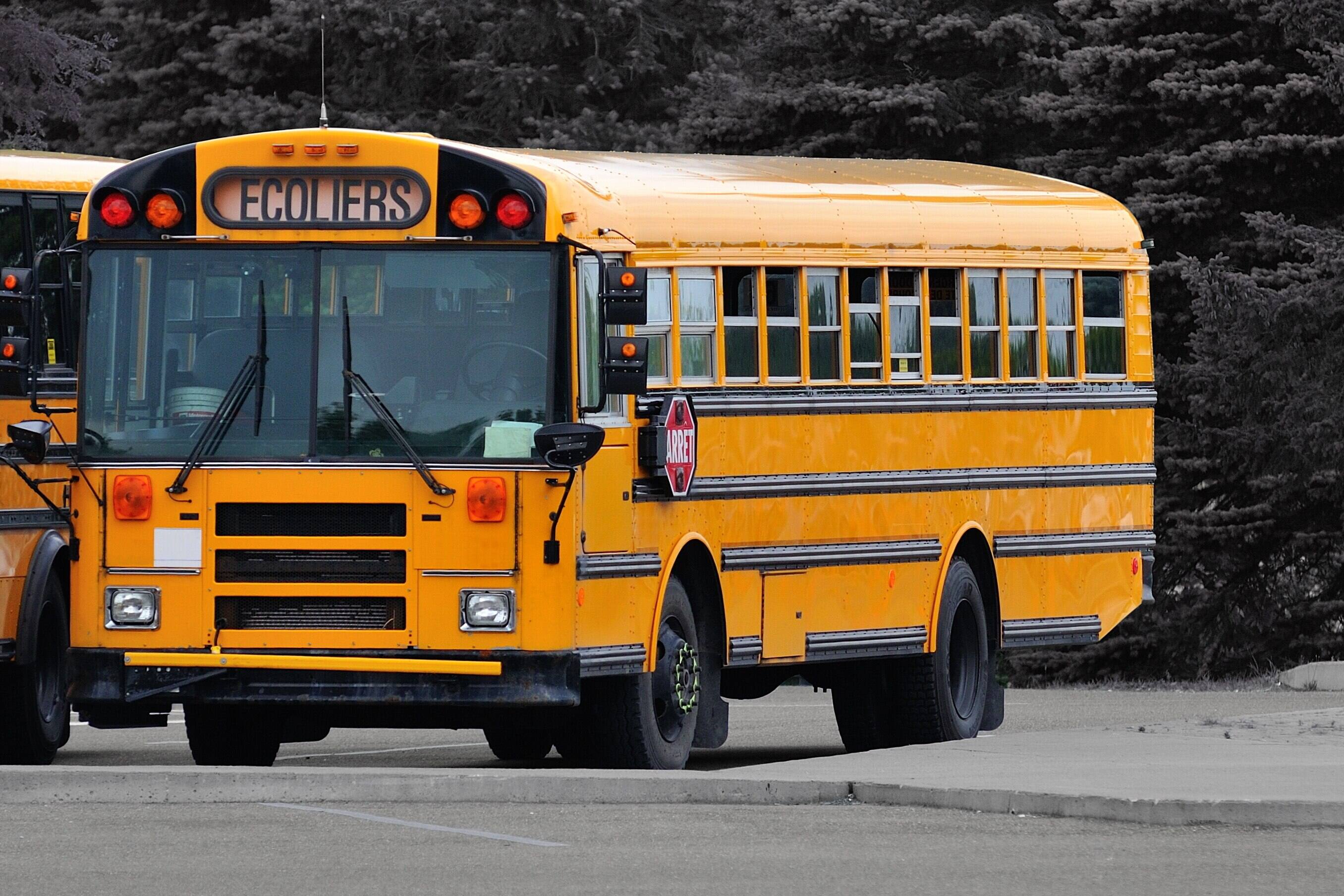 Les déplacements en zone orange interdits en sport interscolaire | TVA Nouvelles