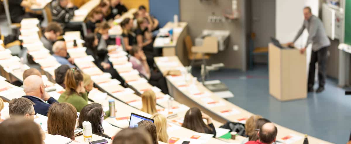 Universités: rattraper des siècles de discrimination en dix ans?