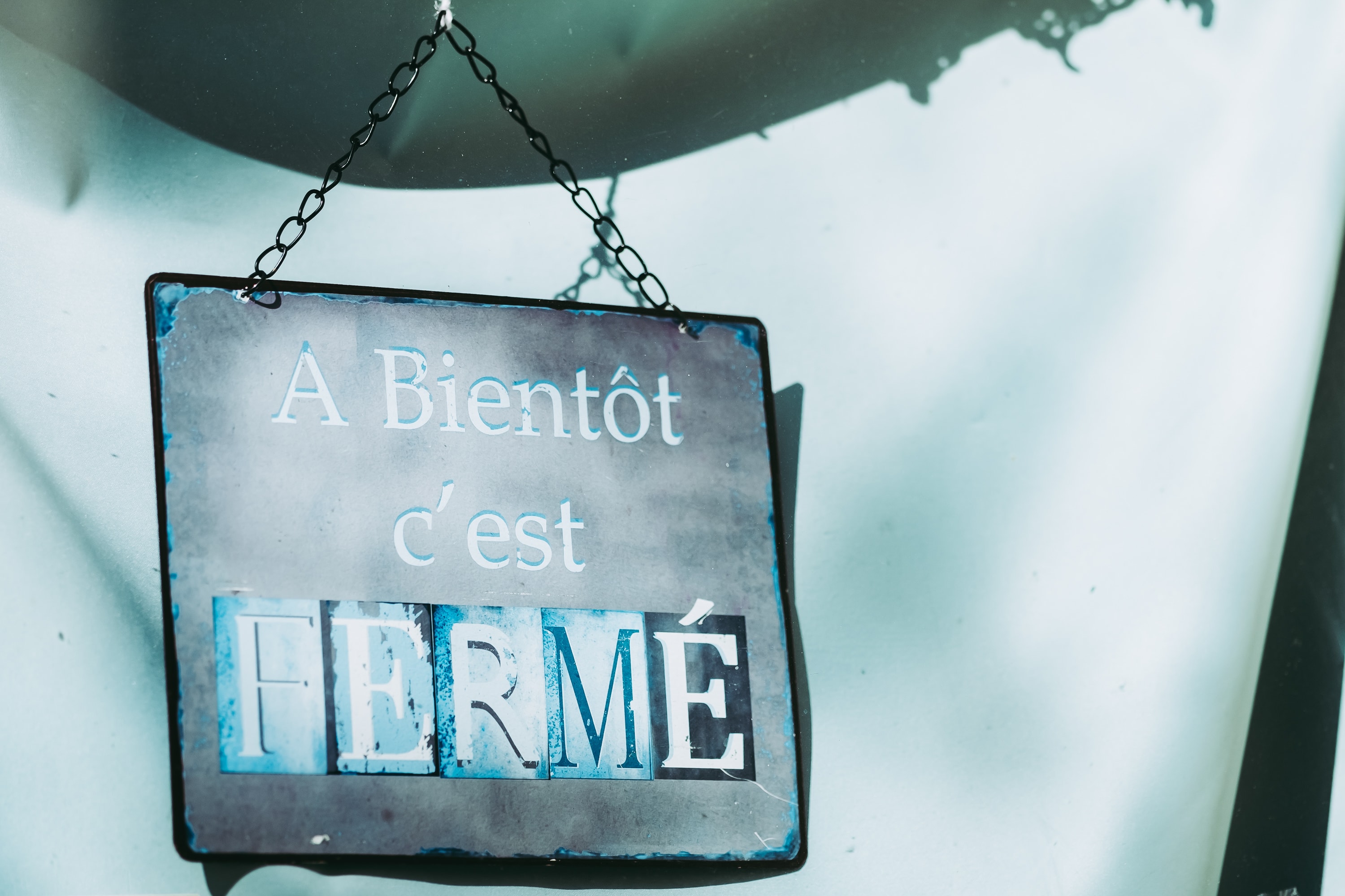 Cong&eacute; pascal: ouvert ou ferm&eacute;?