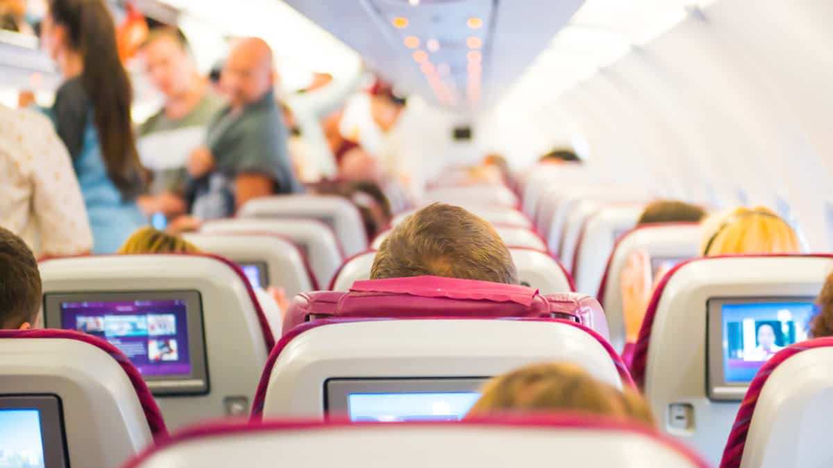 Travel in Europe: plane passengers now have more rights and will pay fewer fees Travel in Europe: plane passengers now have more rights and will pay fewer fees
