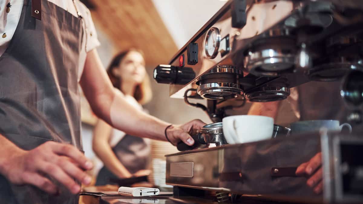 Peu d’entreprises tentent de garder les travailleurs expérimentés