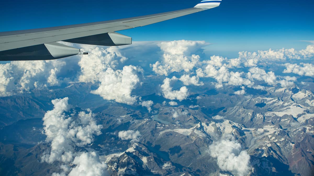 Un avion militaire transportant des billets de banque s'écrase en Bolivie