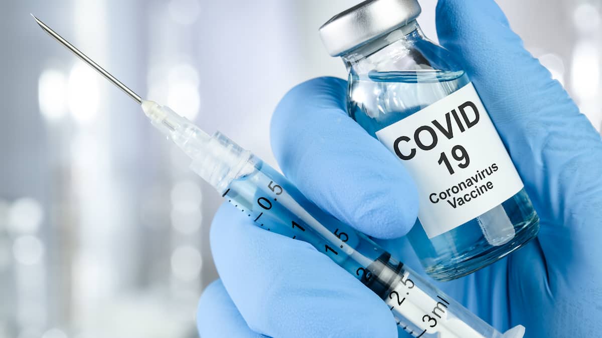Un vaccin contre la COVID-19 disponible dès l'automne? | TVA Nouvelles