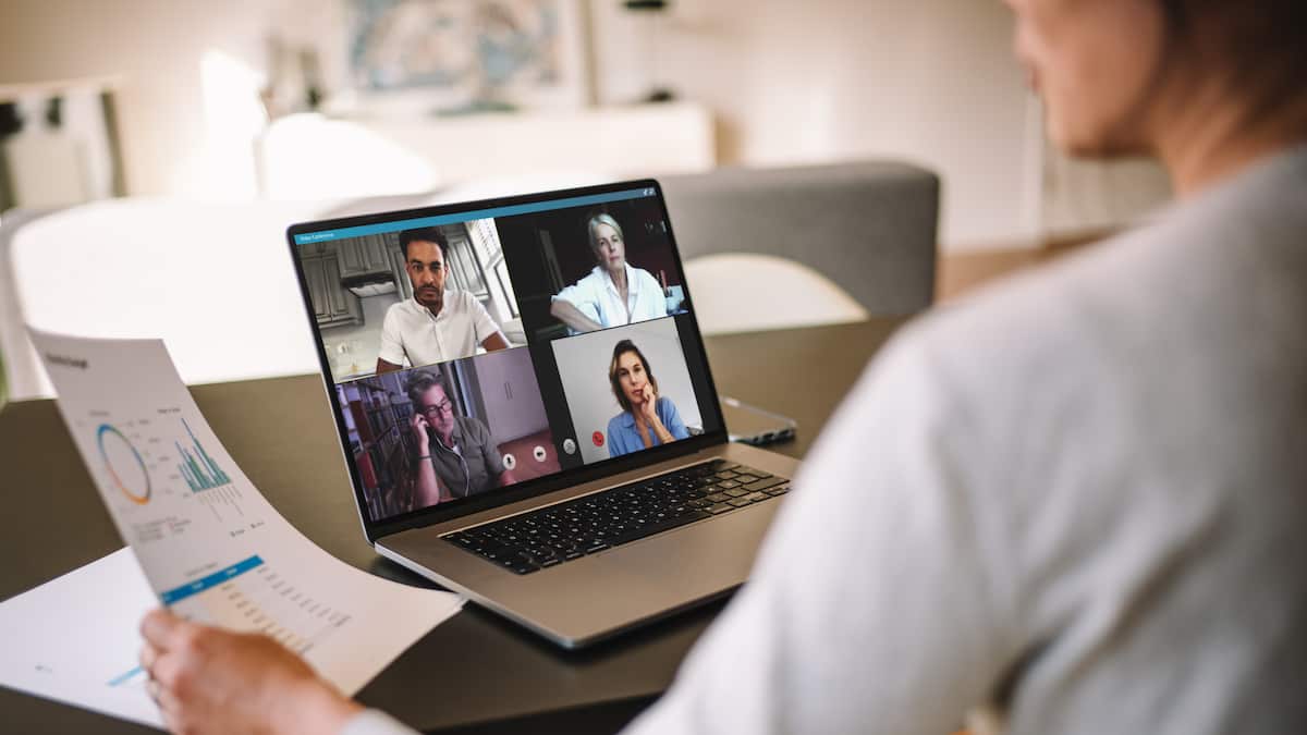 Une chute à domicile considérée comme un accident de travail en raison du télétravail