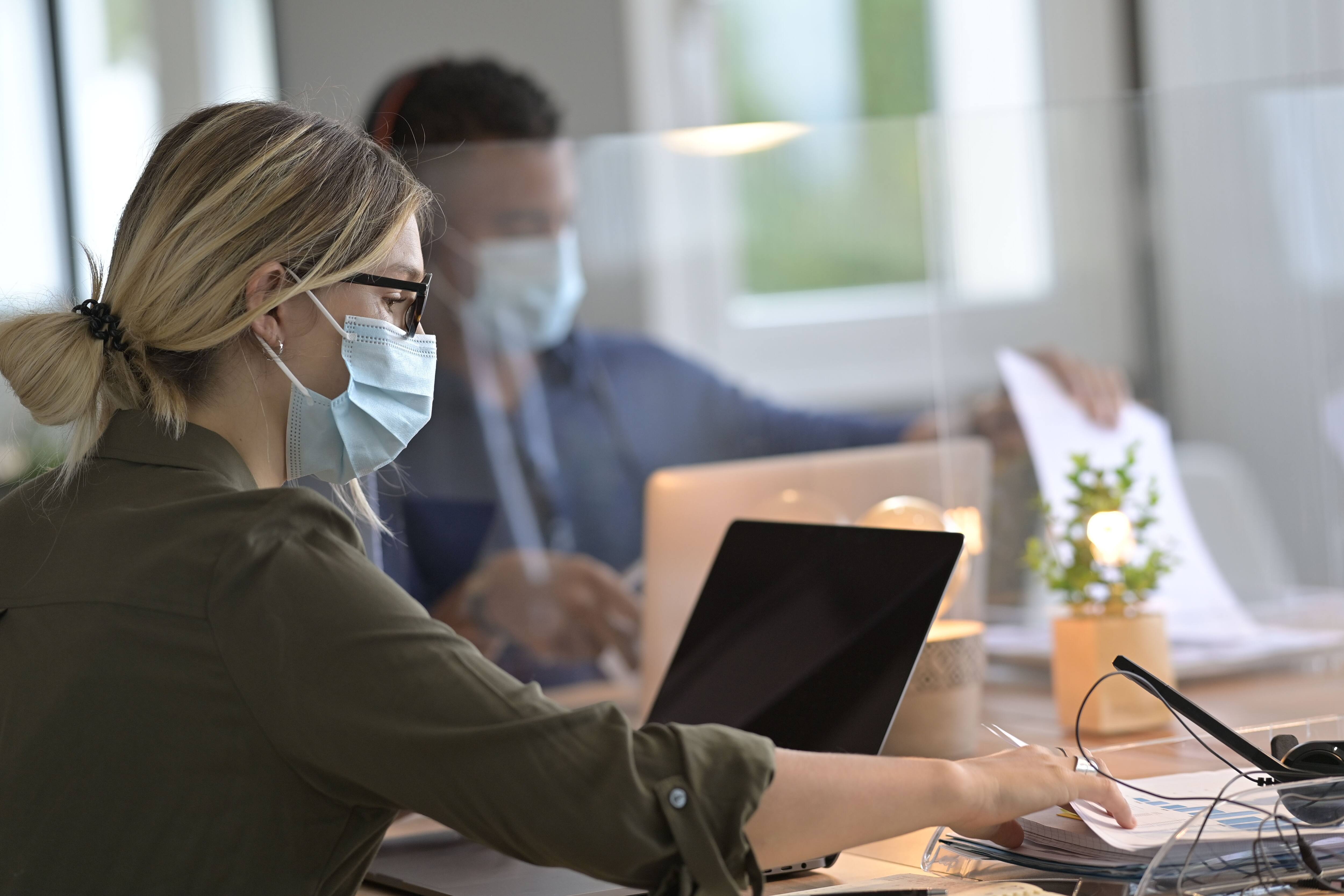 Pr&egrave;s de la moiti&eacute; des PME ont du mal &agrave; trouver et retenir des employ&eacute;s