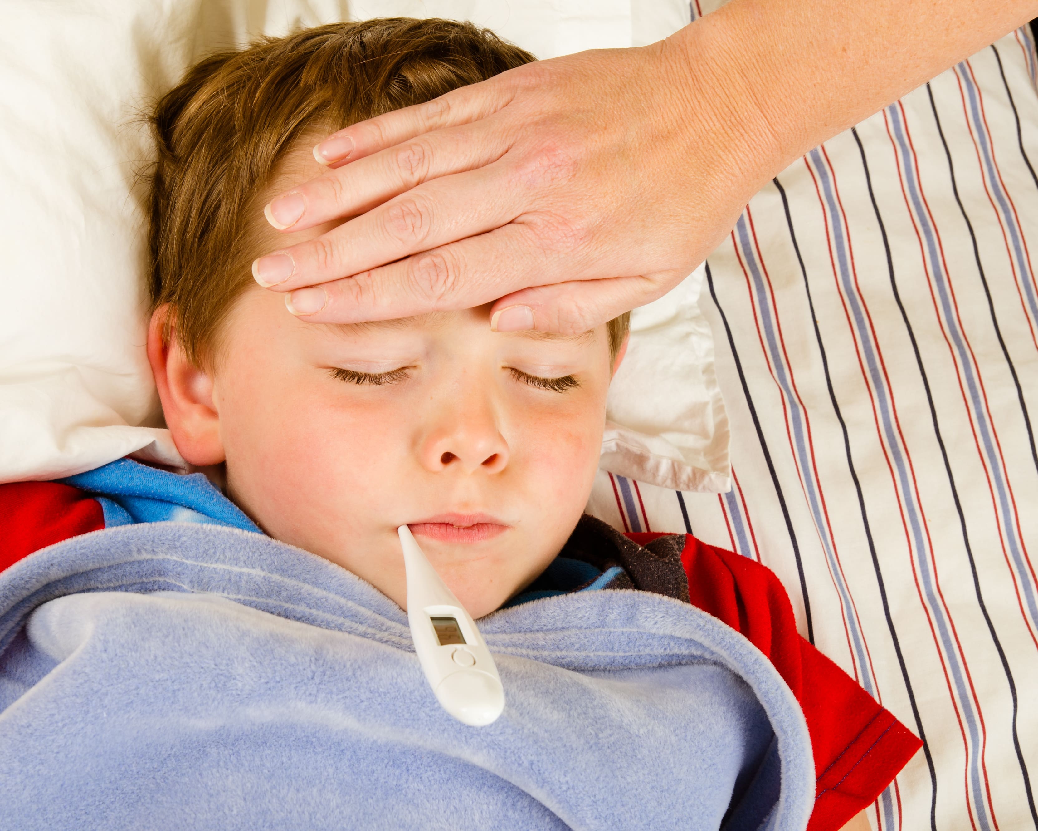 Mon enfant fait de la fièvre: quoi faire?