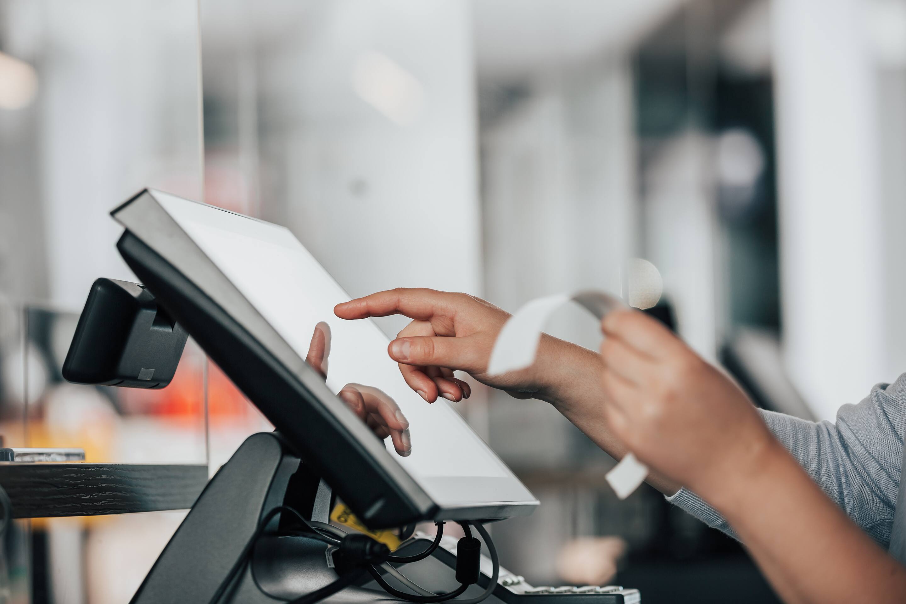 Commerçants et professionnels au-dessus de leurs affaires | JDM