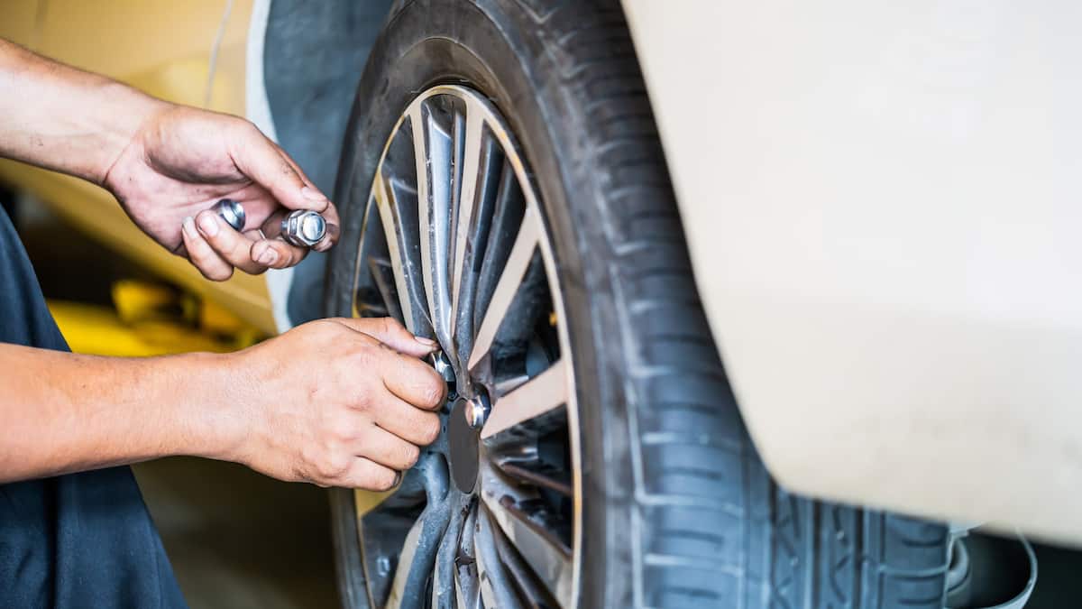 Photo: journaldemontreal.com Quebec Police Warn Against Dangerous Lug Nut Challenge Social Media Trend