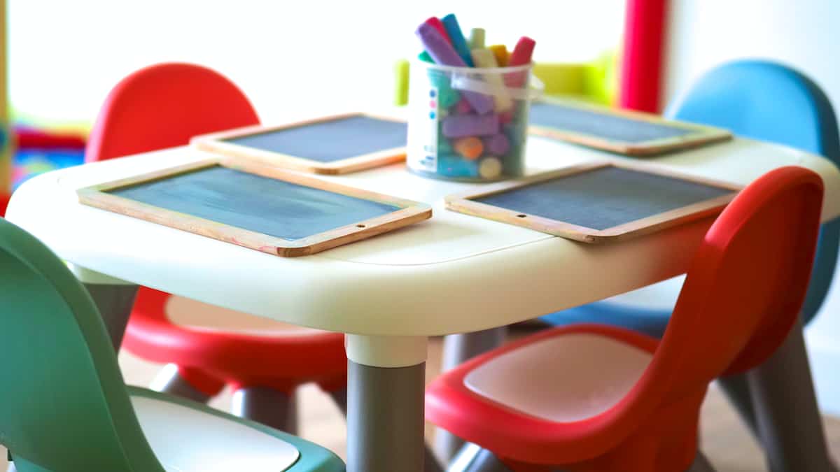 Voici le nombre d'enfants en attente d'une place en garderie région par région