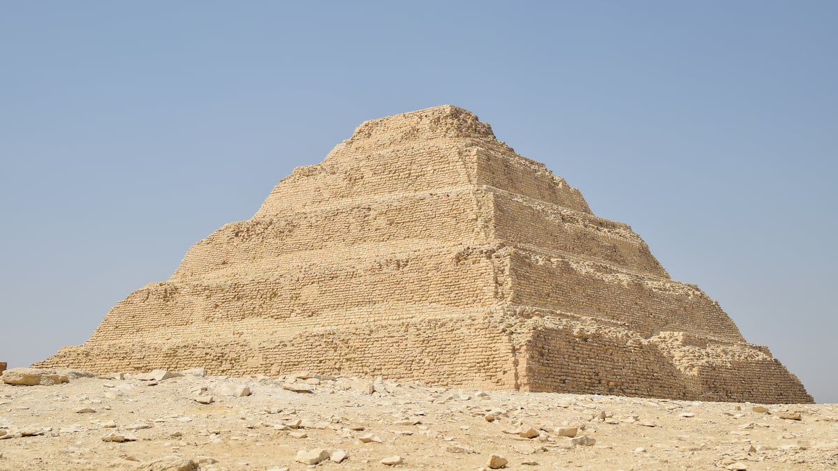 Discovery of tombs sealed for 2000 years and a Byzantine city in Egypt Discovery of tombs sealed for 2000 years and a Byzantine city in Egypt