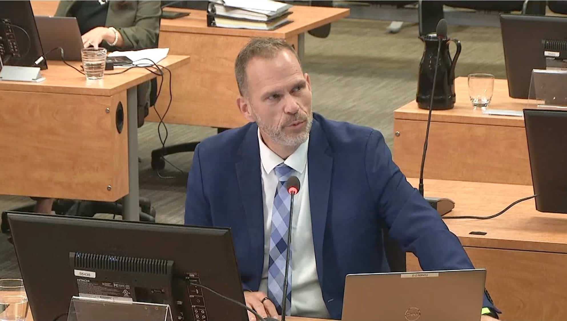 Malaise dans le réseau de la santé : le «picosseux» de SAAQclic responsable du Dossier santé numérique