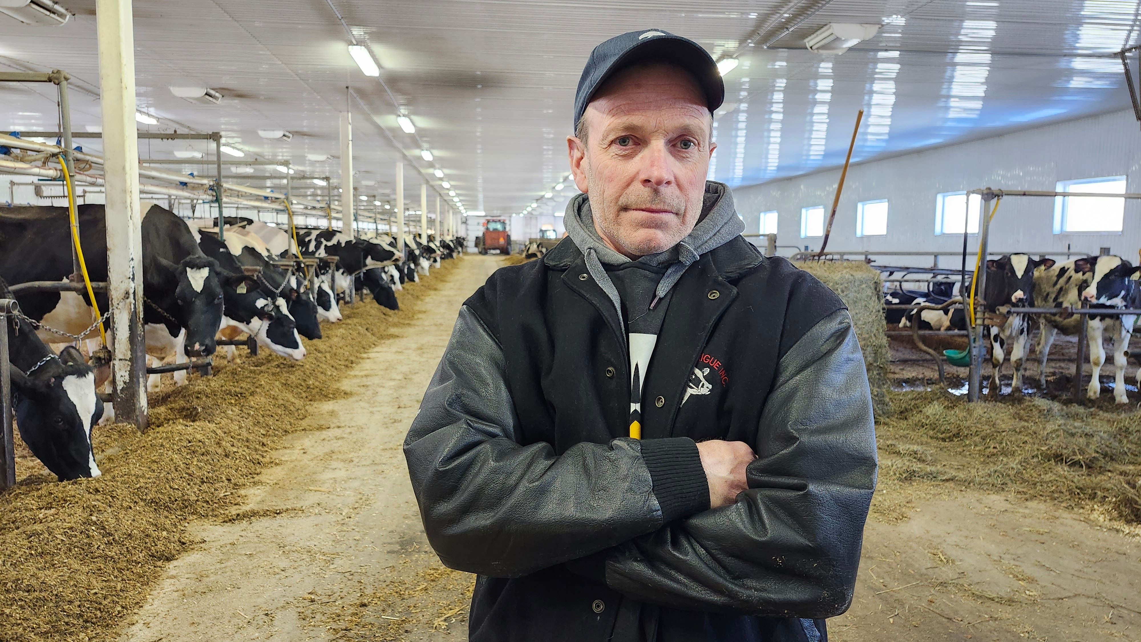 &laquo;&Ccedil;a nous pogne au c&oelig;ur&raquo;: il voit son avenir dispara&icirc;tre dans l&rsquo;ombre des &eacute;oliennes