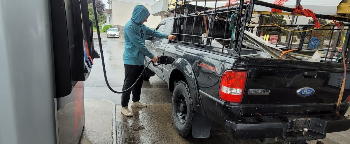 Prix de l'essence: préparez-vous à payer plus cher à la pompe d'ici Noël