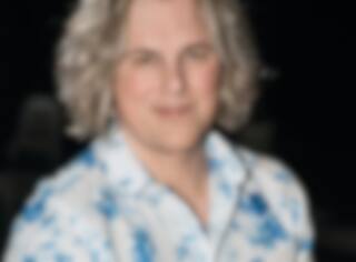 Découvrez son rôle à «En direct de l’univers»