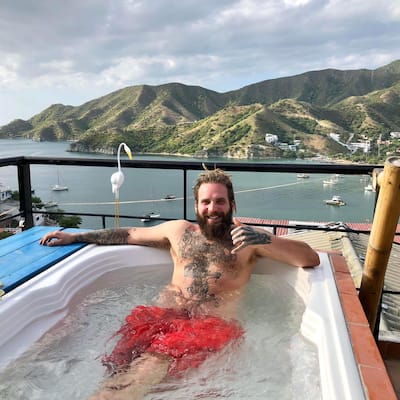 Andy Asselin, un quebequense de 29 años, fue arrestado en Colombia el 12 de enero por presuntamente secuestrar y torturar a una niña de 13 años.