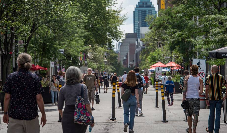 Image principale de l'article Près de la moitié des cas liés au variant Delta