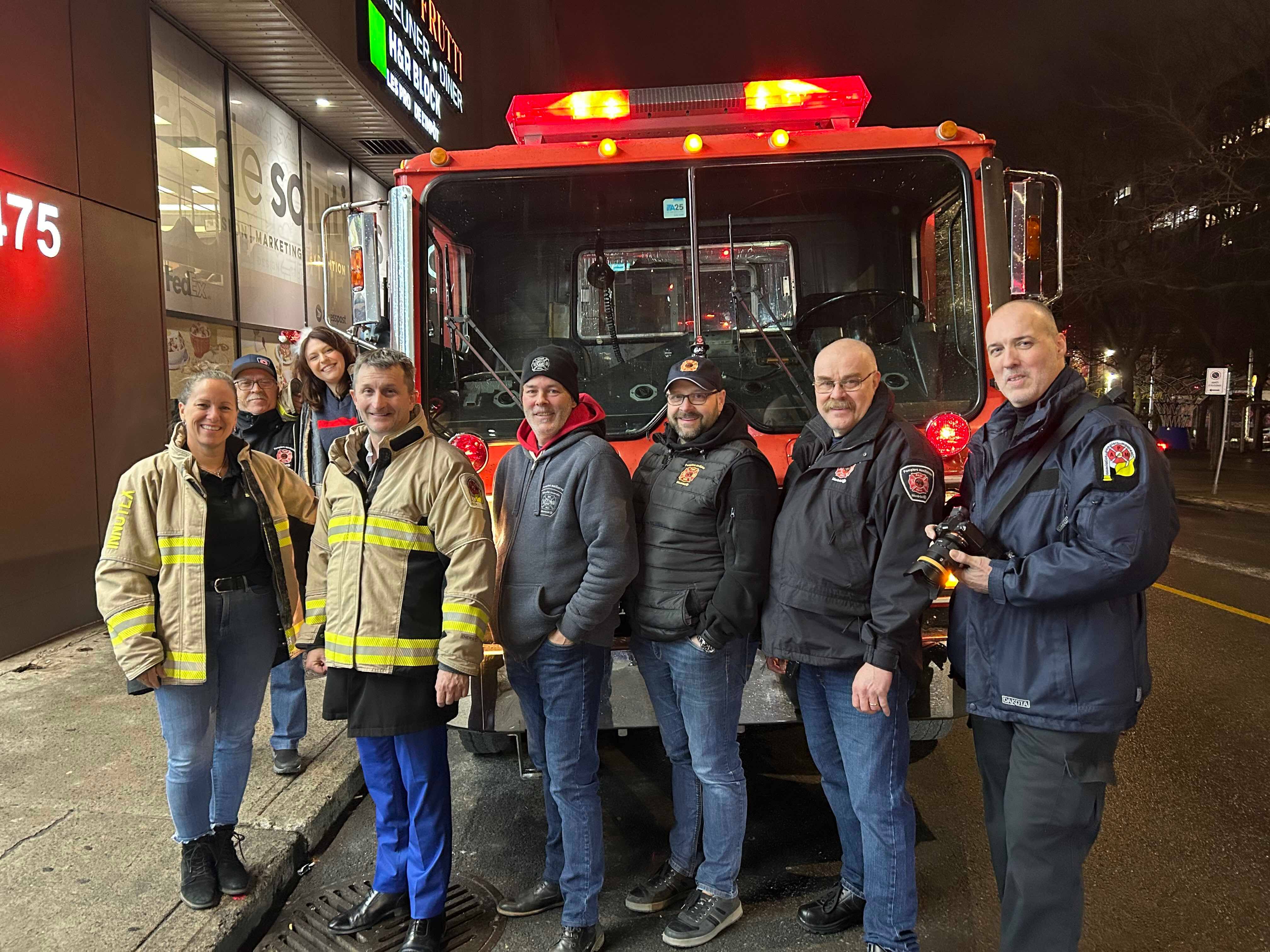 “Por primera vez”: los bomberos de Montreal se ofrecen como voluntarios para la Operación Nariz Roja