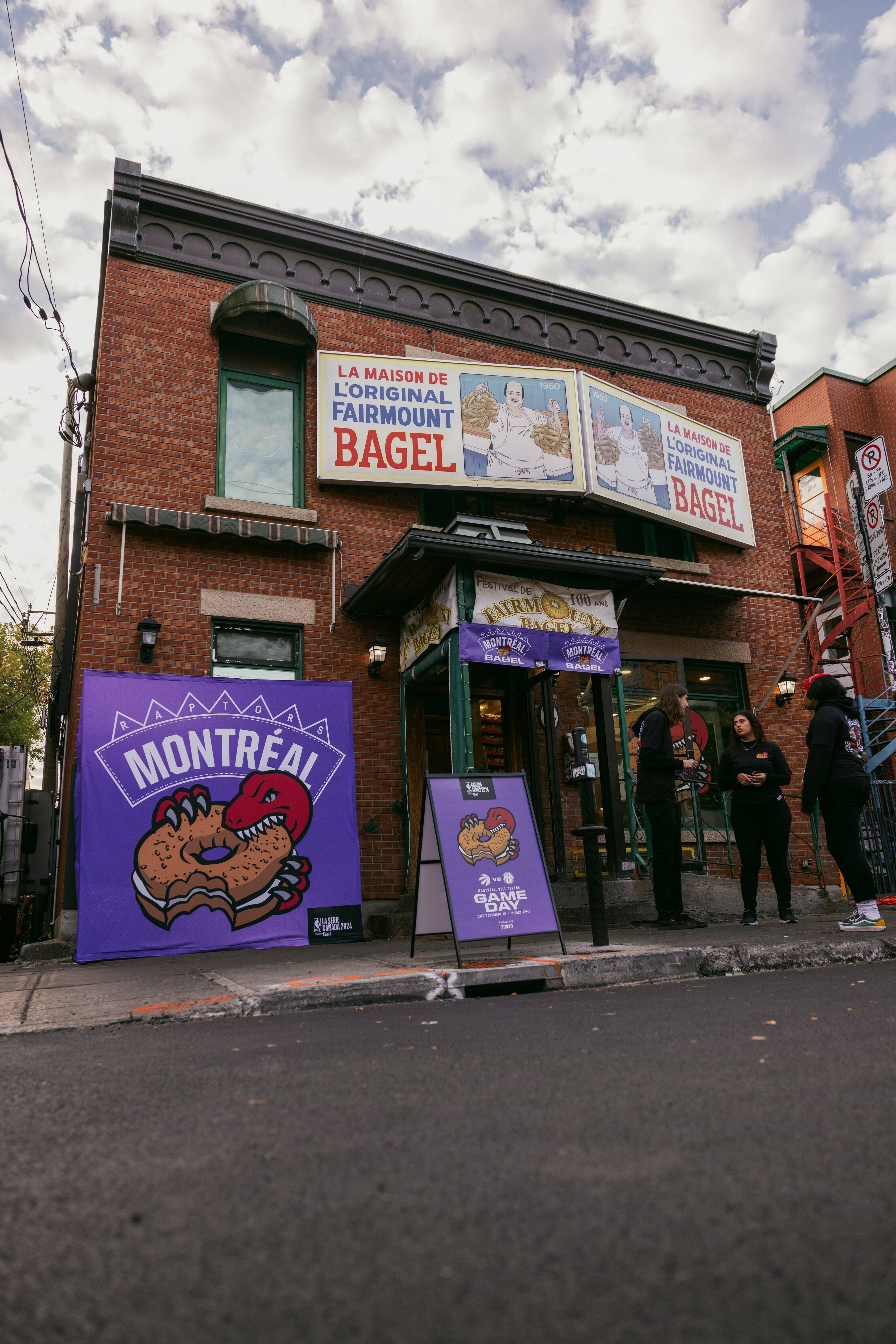 Chris Boucher fue recibido calurosamente el viernes por la noche durante una práctica pública de los Raptors celebrada en la Universidad McGill.