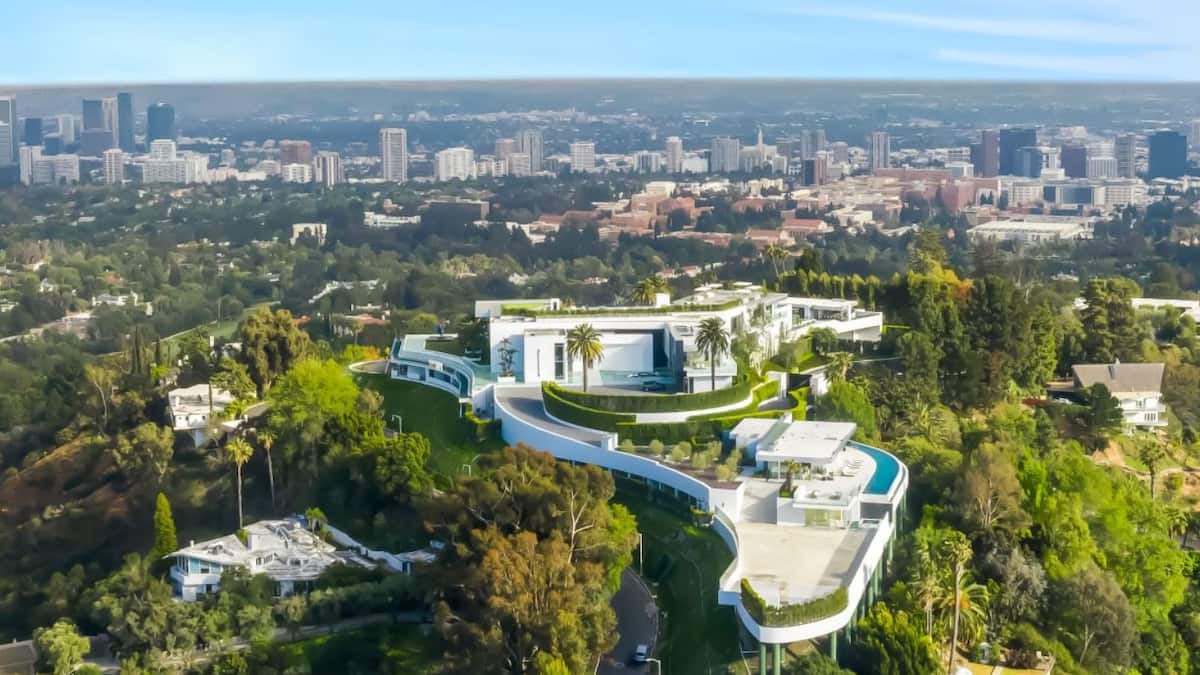 EN IMAGES | Un méga manoir en vente pour 300 M$