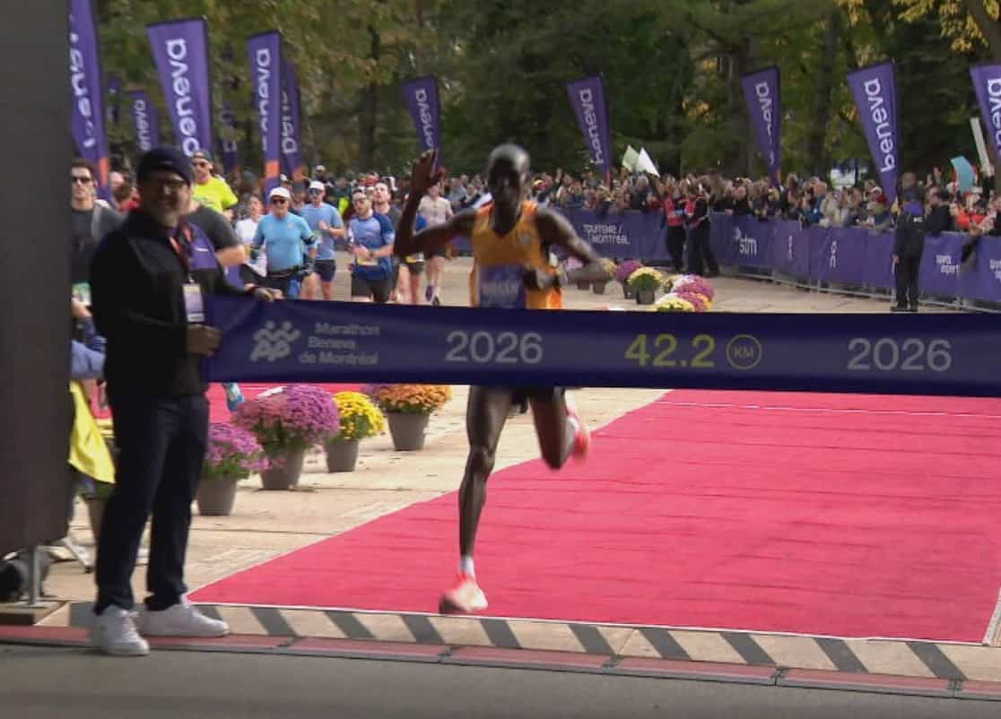 Le gagnant du Marathon de Montréal 2025 conserve sa couronne