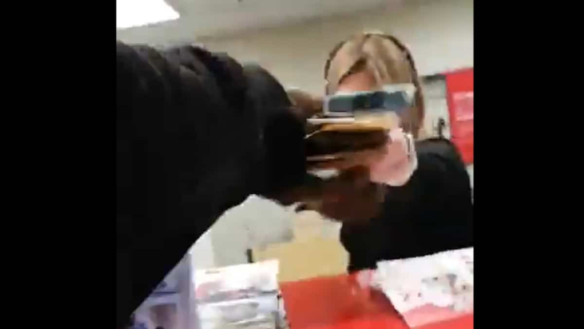 Le braqueur sur Facebook comparaît