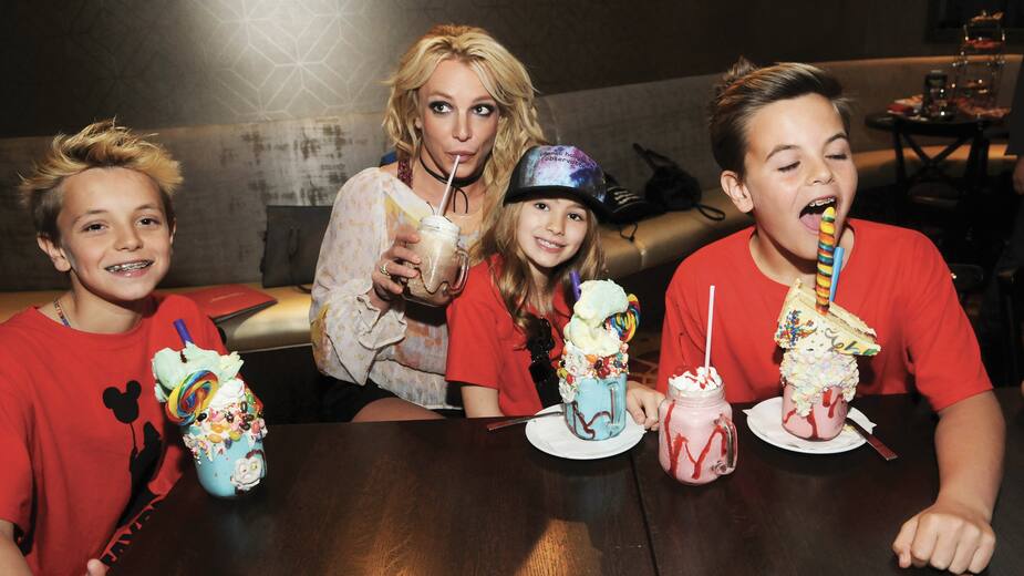 Britney lors d’une sortie avec ses fils et sa nièce.