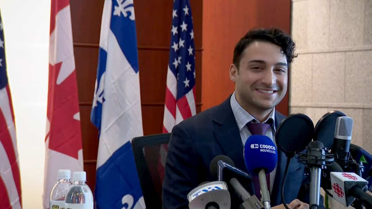 Awad entrevista à imprensa: Jornalistas ameaçados de expulsão Awad entrevista à imprensa: Jornalistas ameaçados de expulsão