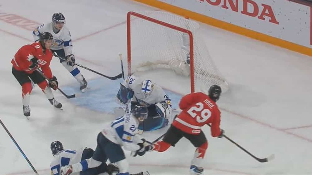 Michael Hage est absolument partout: le Canada finit 1er de son groupe et a rendez-vous avec la Slovaquie