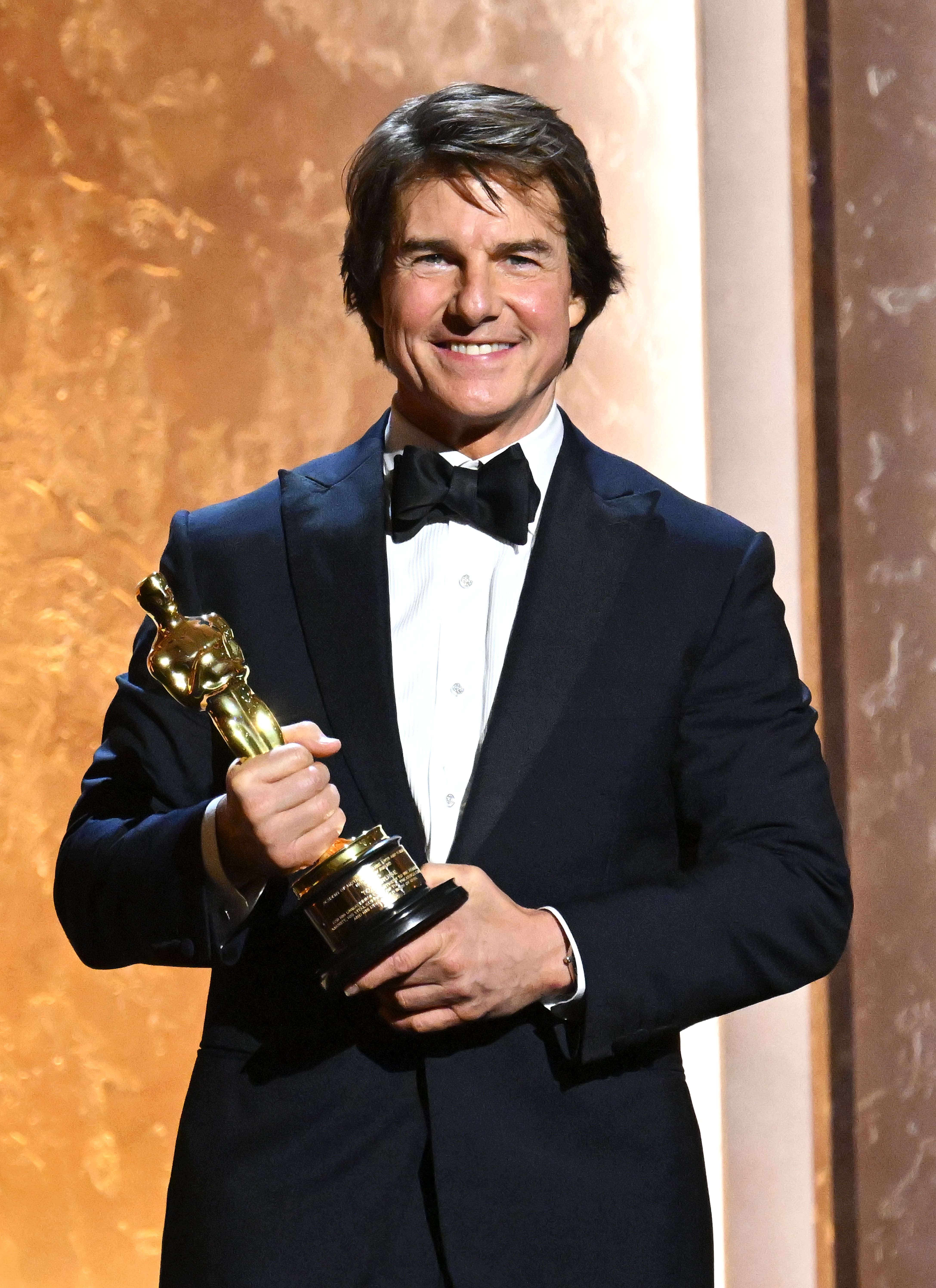Image principale de l'article Tom Cruise reçoit un Oscar d'honneuur
