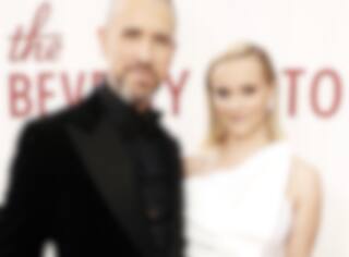 Où est son alliance?