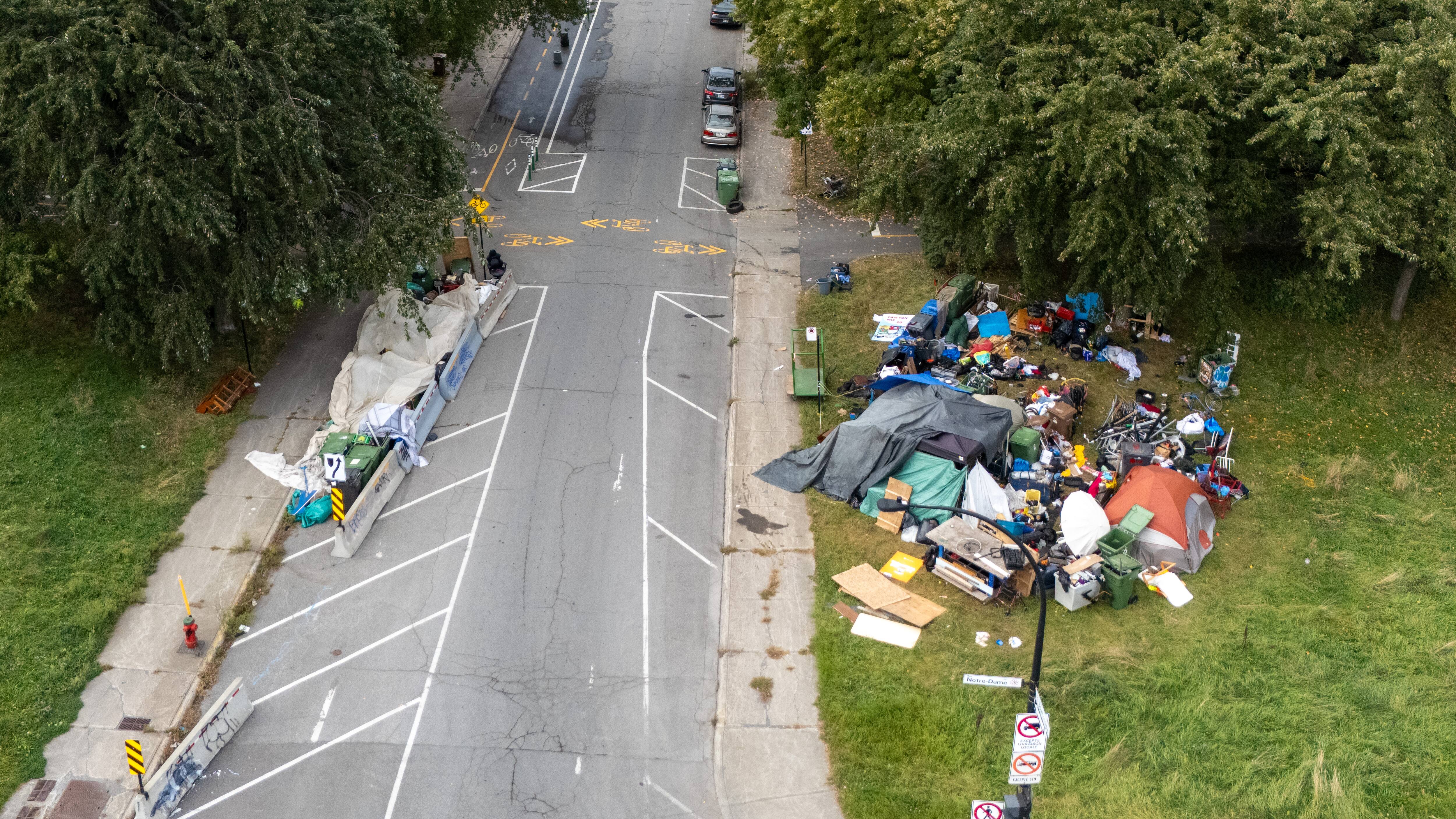 Itinérance, santé mentale, drogue: les signalements de Montréalais  explosent au 311 | JDM