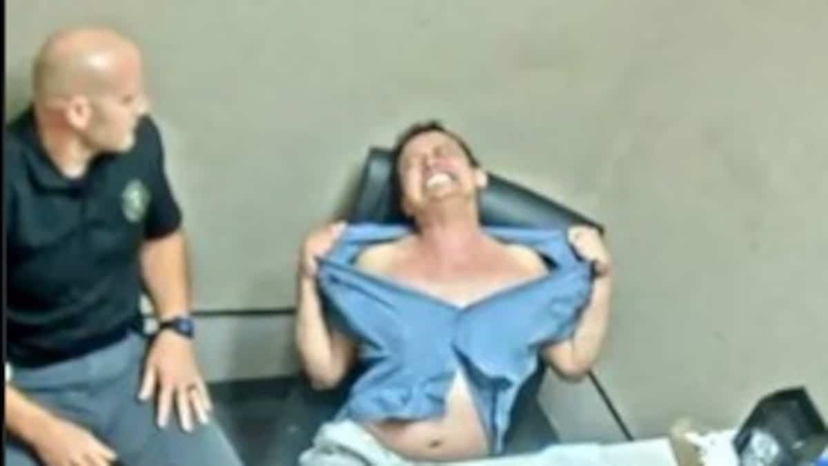 17 heures de «torture psychologique»: il confesse le meurtre de son père toujours en vie