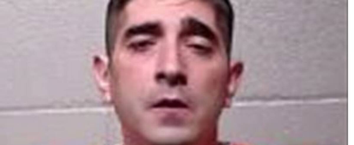 Il continue de percevoir les prestations d'invalidité de sa soeur, qu'il a tuée