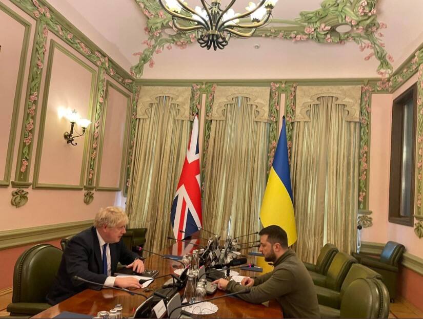 Boris Johnson rencontre Zelensky &agrave; Ky&iuml;v
