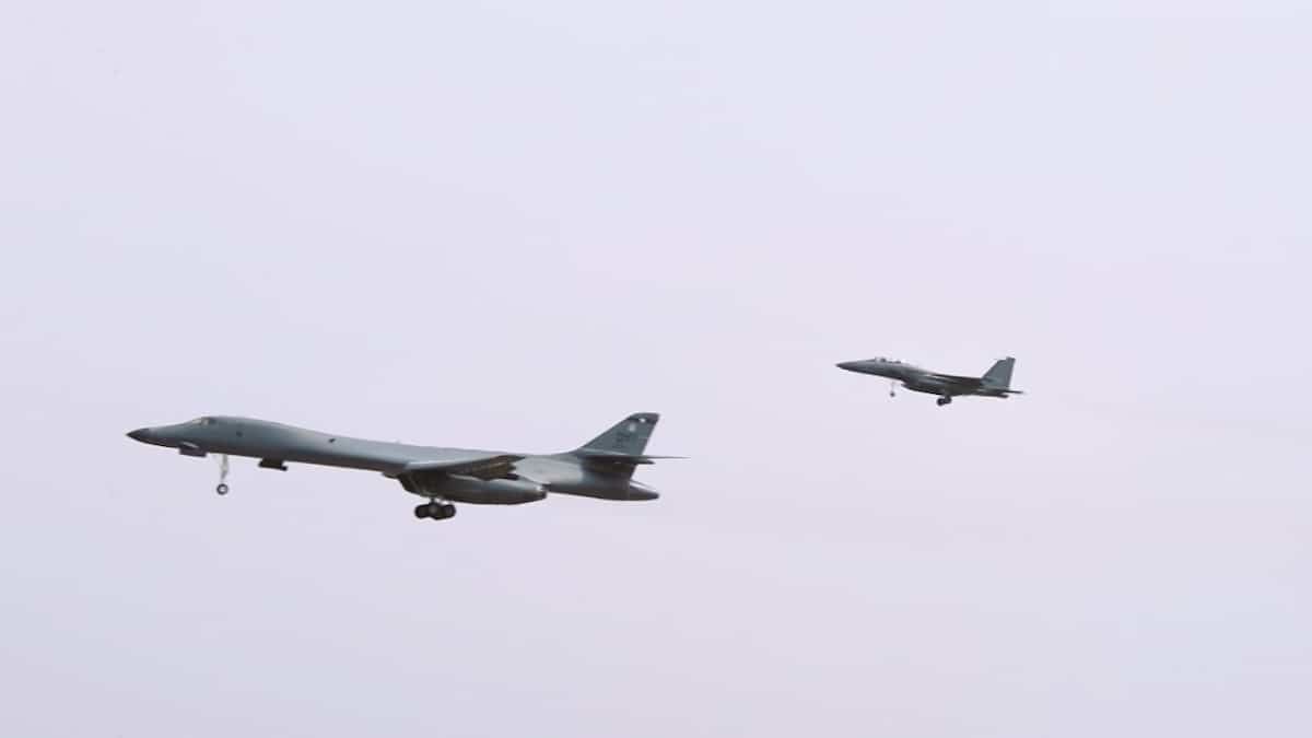 The United States carries out retaliatory strikes in Iraq and Syria The United States carries out retaliatory strikes in Iraq and Syria