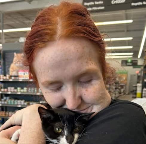 He tries to rob a bank in Maryland&hellip; with a stolen kitten in his arms