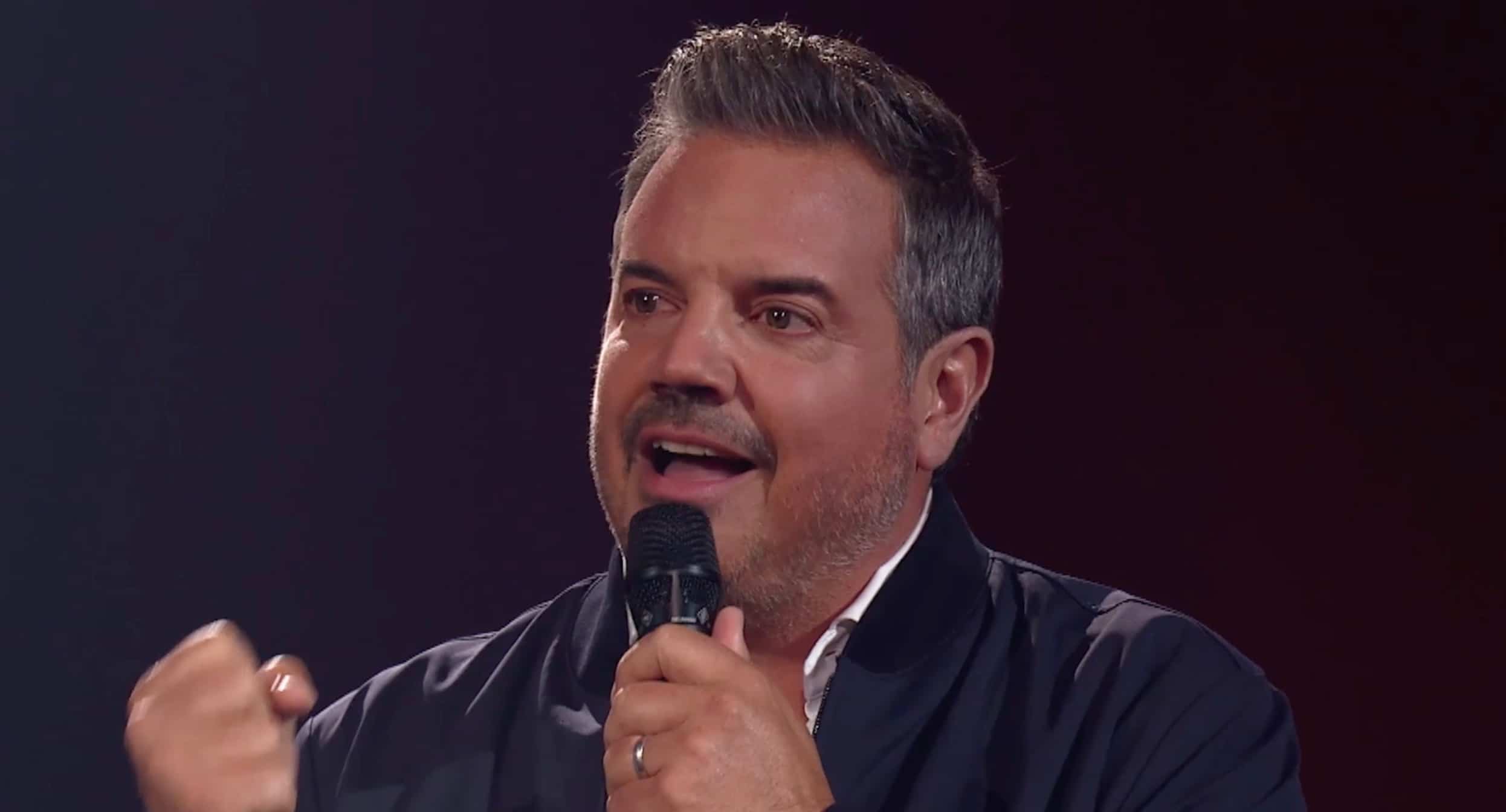 Charles Lafortune monte sur la scène