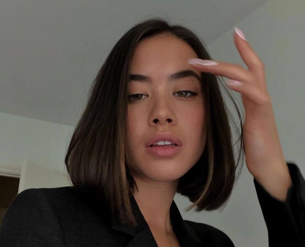 Cette manucure 00's revient, mais avec une «twist»