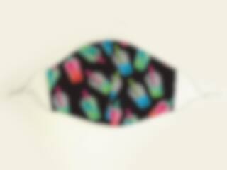 14 masques lavables funky faits au Québec