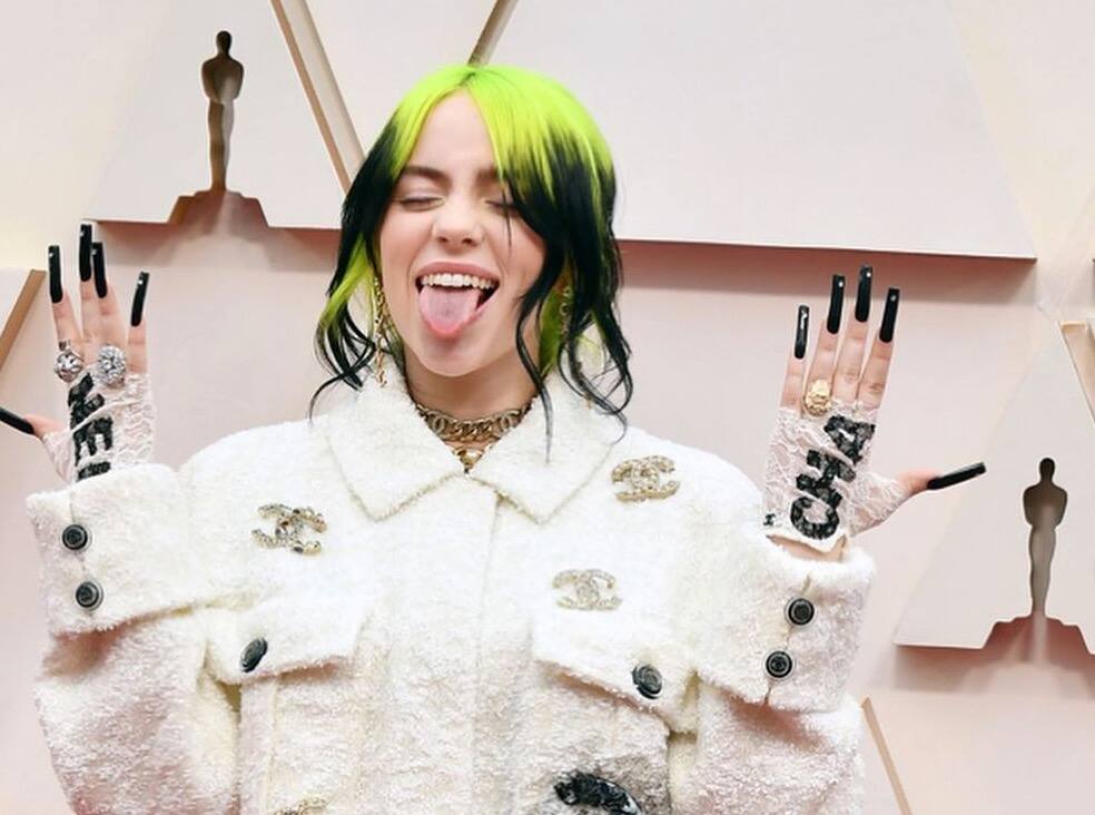 Billie Eilish s'en prend aux fêtards