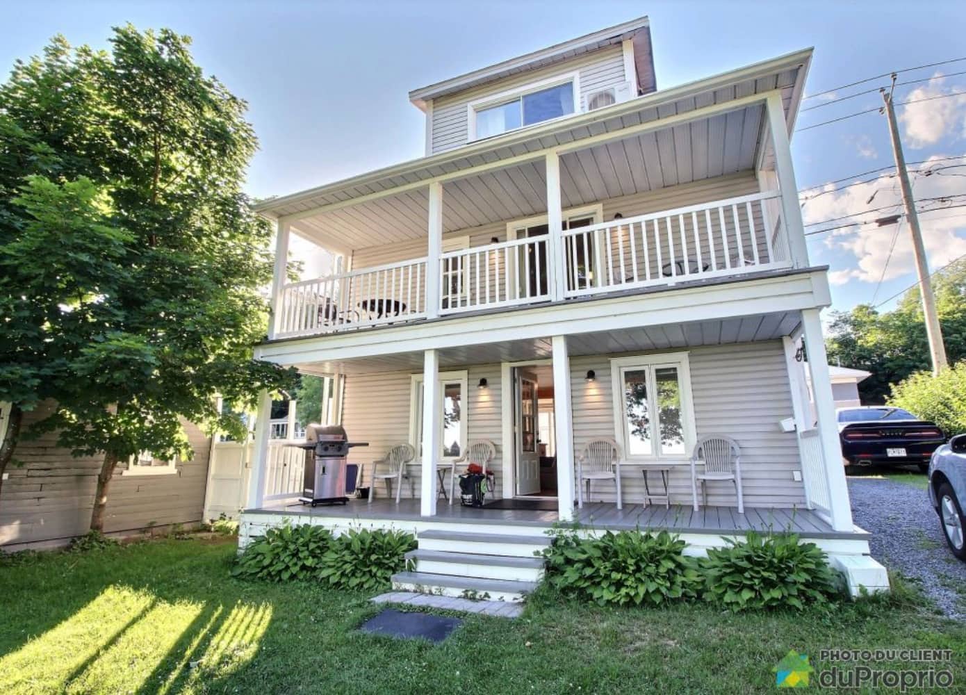 Une maison au bord du fleuve pour 460 000$