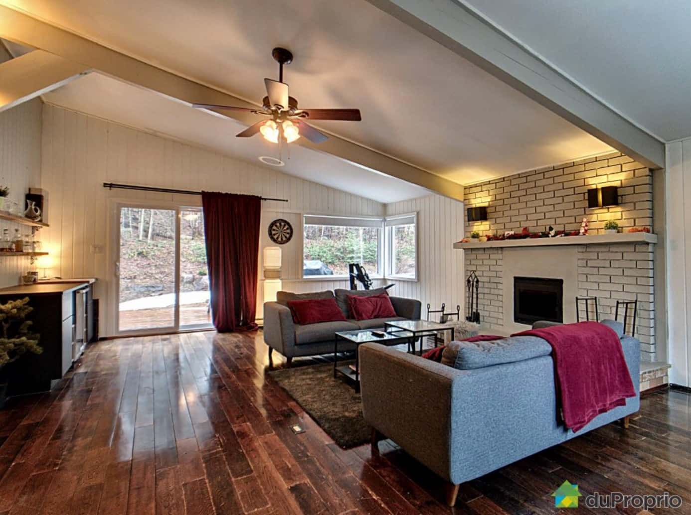 Une maison avec spa nature à vendre pour 850 000$