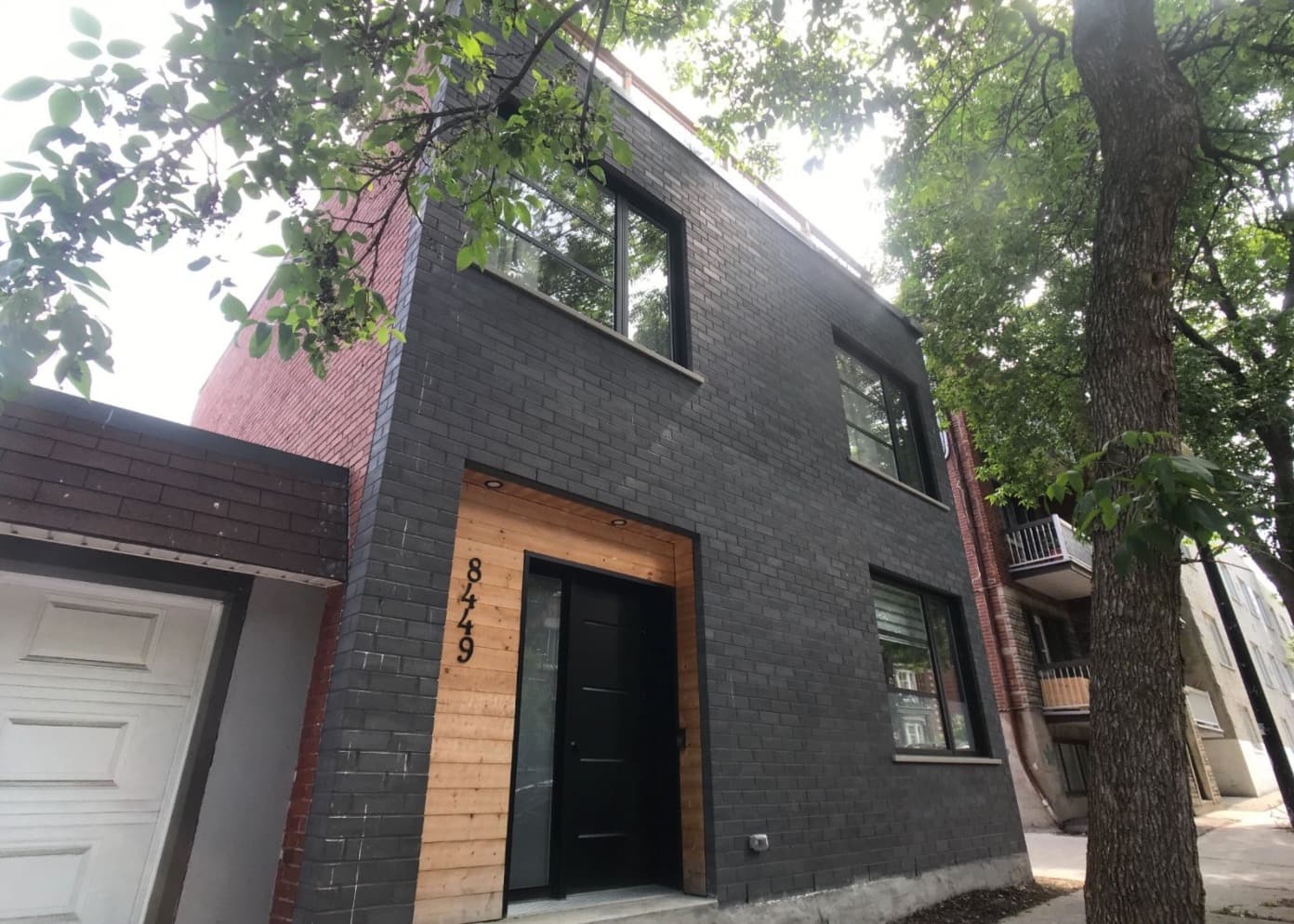 Une maison rénovée dans Villeray à 1 258 000$ 