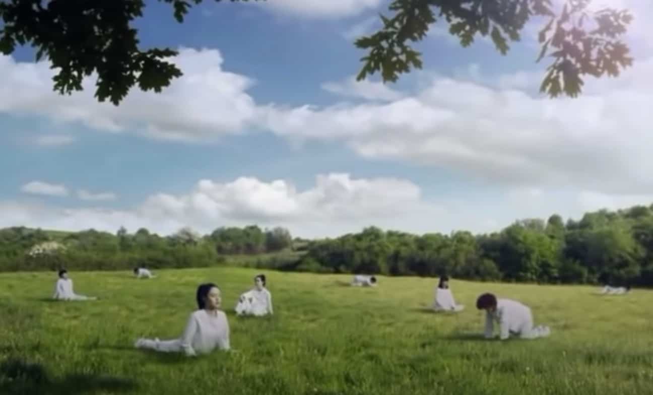 Une publicit&eacute; o&ugrave; les femmes sont transform&eacute;es en vaches fait pol&eacute;mique