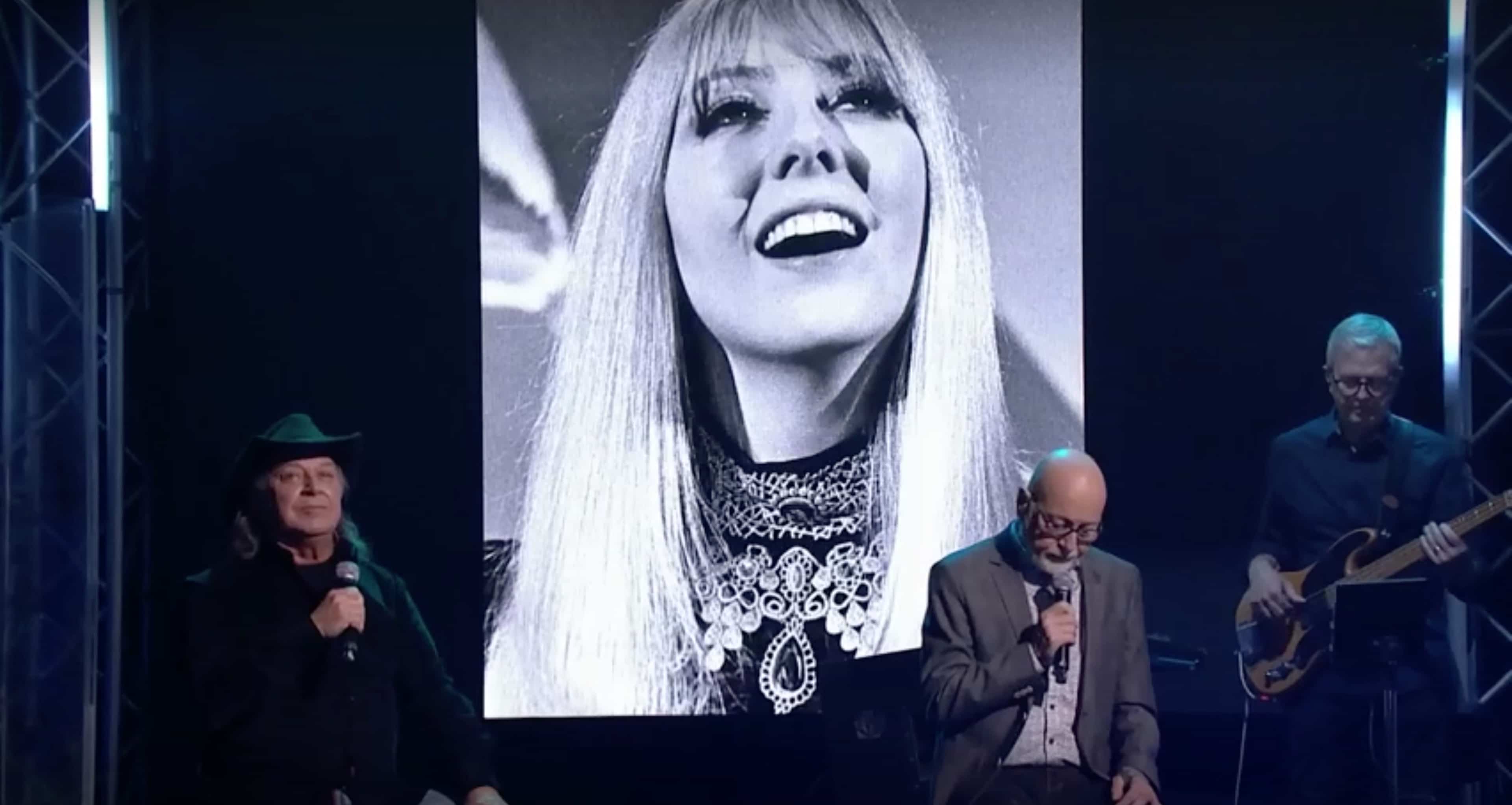 En Direct De L'univers Hommage A Renee Martel