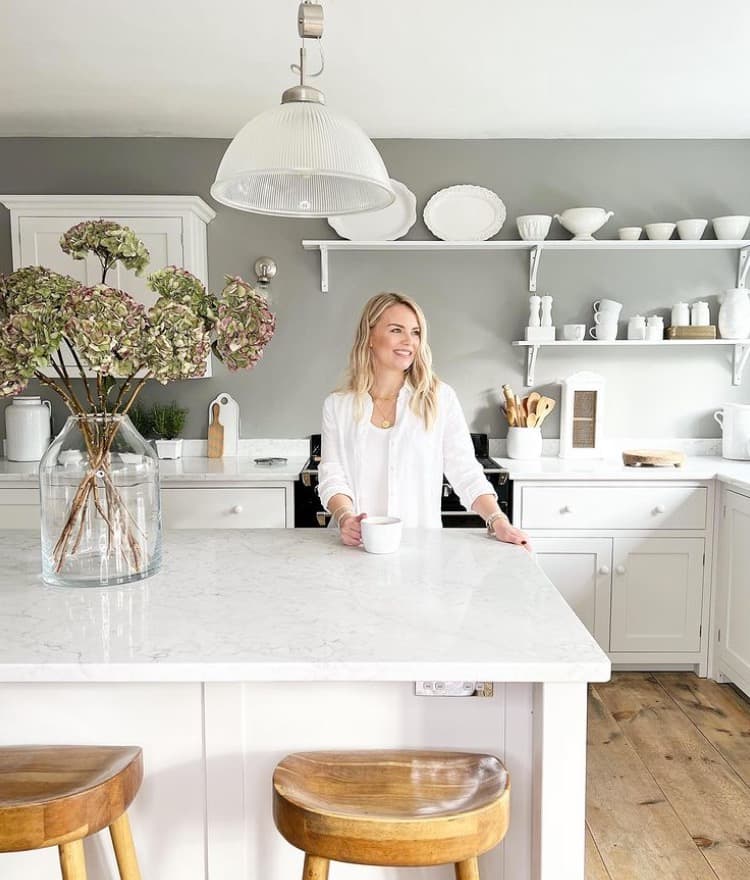 22 belles cuisines avec étagères ouvertes 