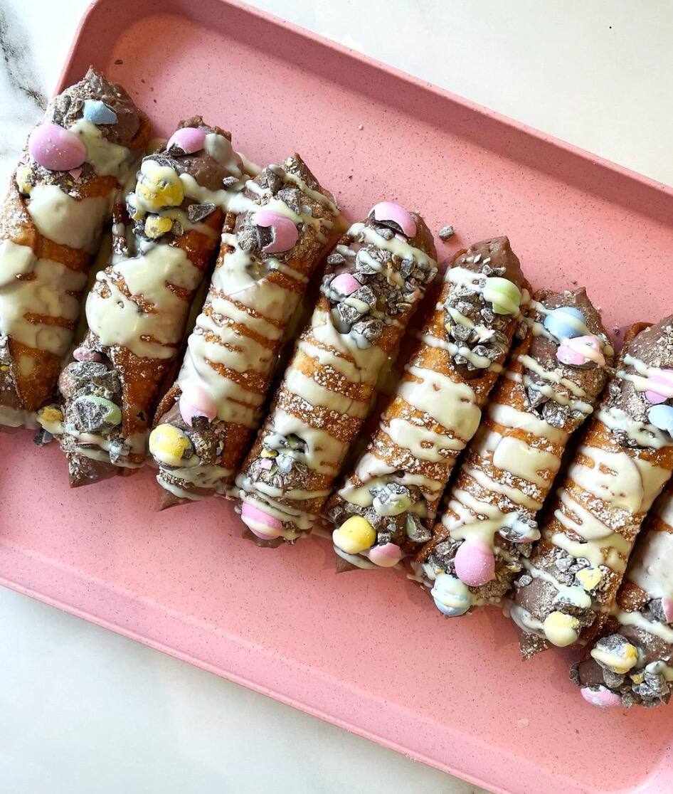 Des cannoli aux Mini Eggs pour Pâques dans ce café
