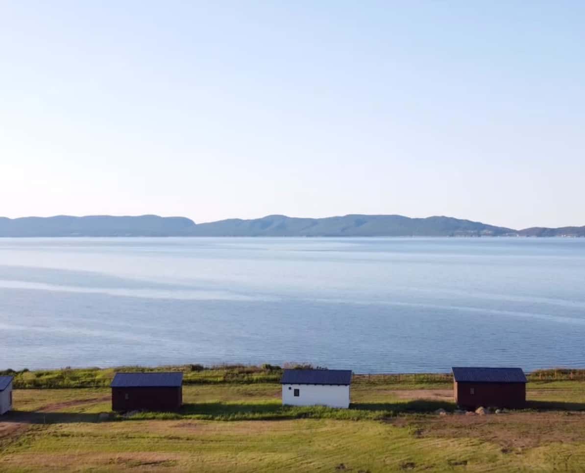 Nouveaux chalets scandinaves avec vue en Gaspésie