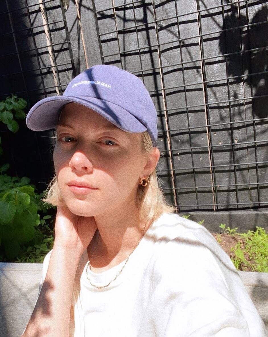 Catherine St-Laurent change complètement de look