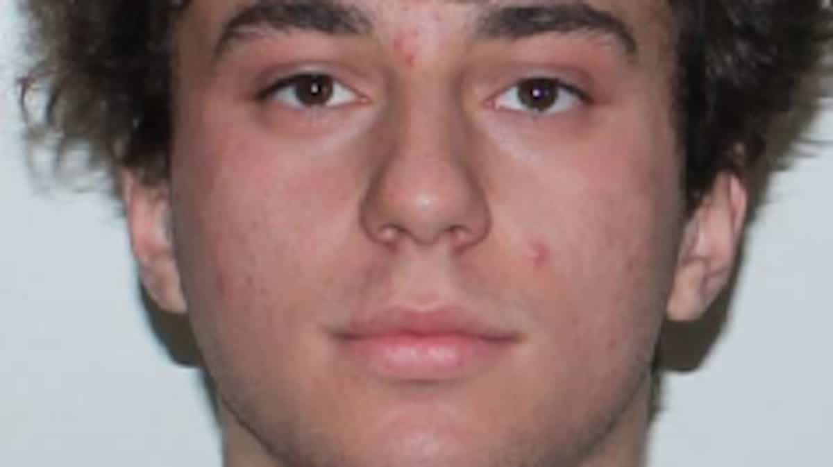 Un jeune homme de 20 ans arrêté pour agression sexuelle sur des employées mineures d’un restaurant de Lévis